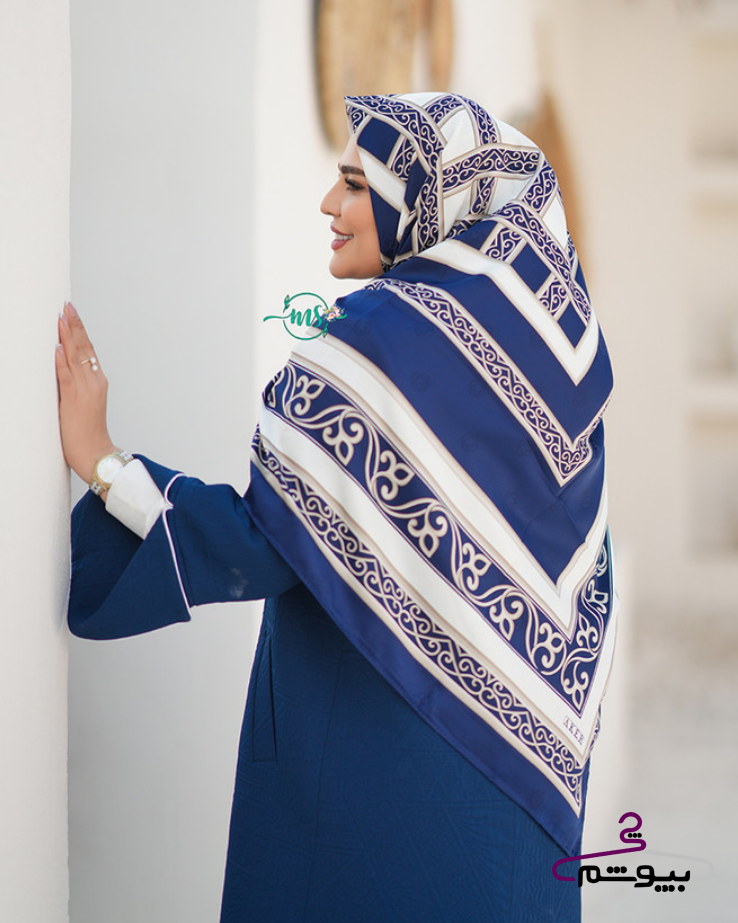 روسری ابریشم ژاکارد اکر طرح کلاسیک رنگ سرمه ای